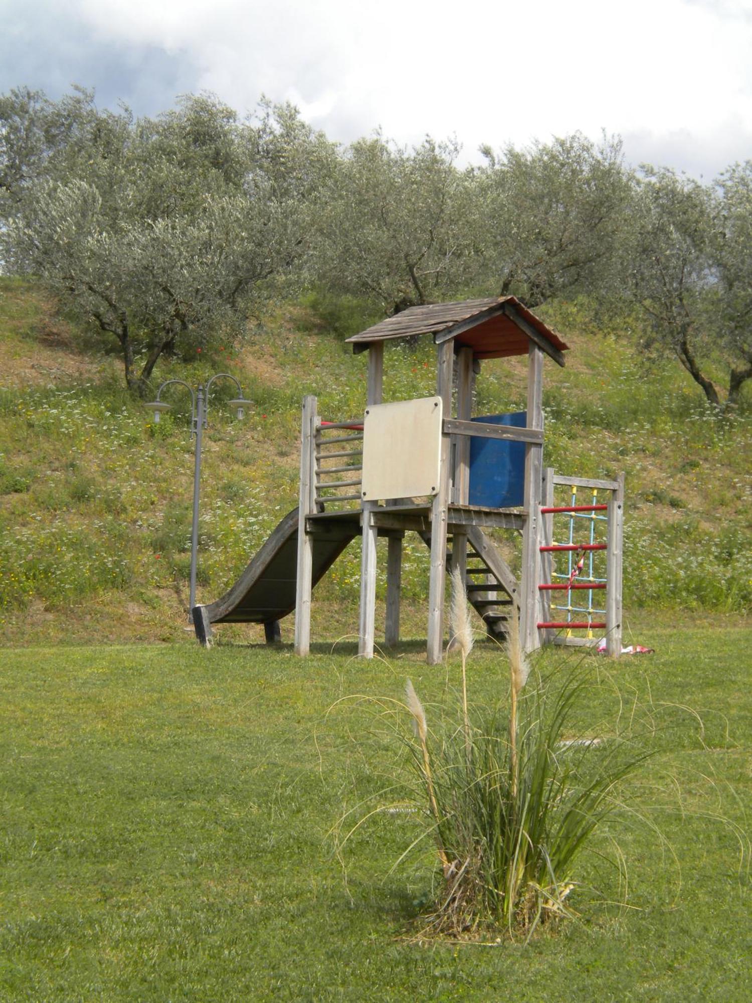 Il Poggio Delle Ginestre Guest House ตอร์จาโน ภายนอก รูปภาพ