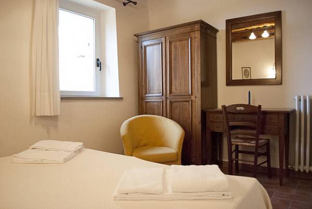 Il Poggio Delle Ginestre Guest House ตอร์จาโน ภายนอก รูปภาพ