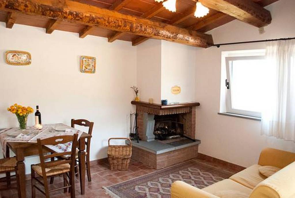 Il Poggio Delle Ginestre Guest House ตอร์จาโน ภายนอก รูปภาพ